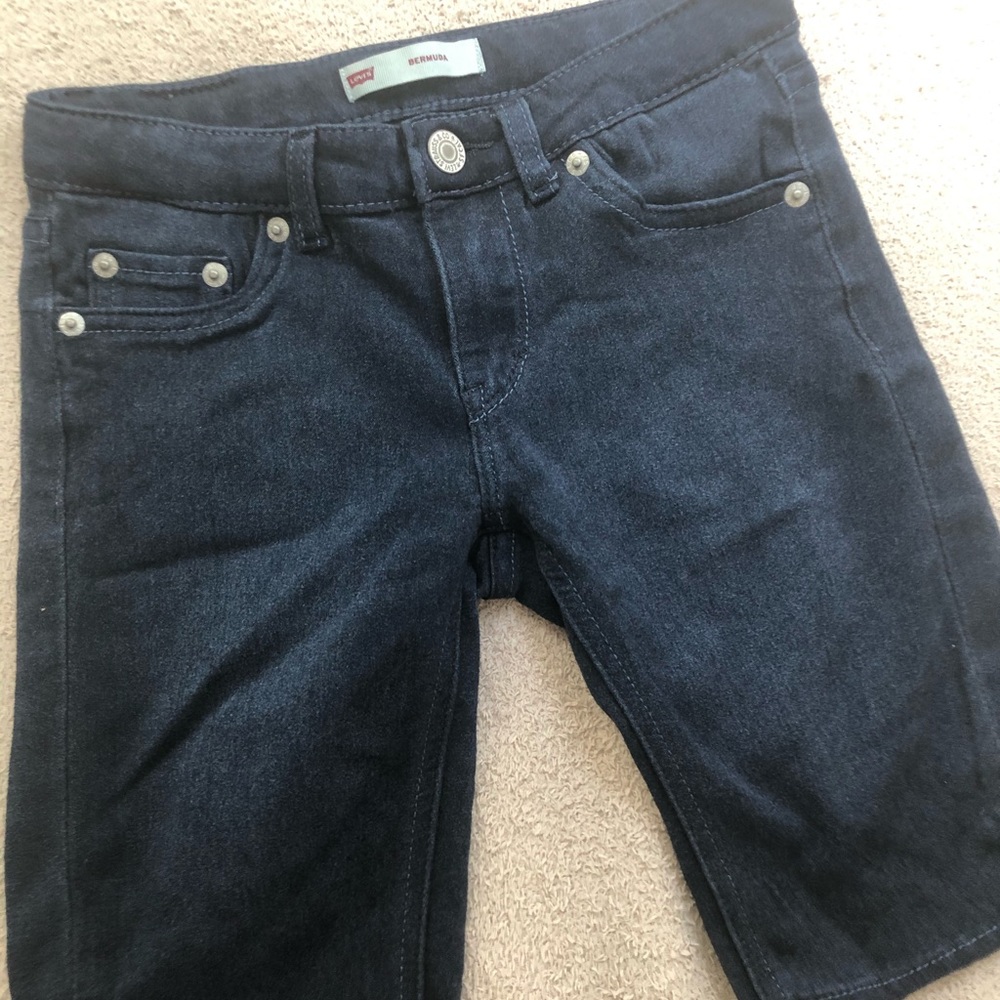 Mid thigh shorts